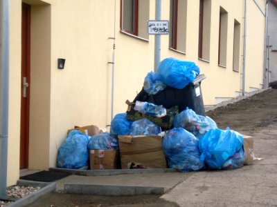 Likvidace odpadu v novém kulturním domě Likvidace odpadu v novém kulturním domě