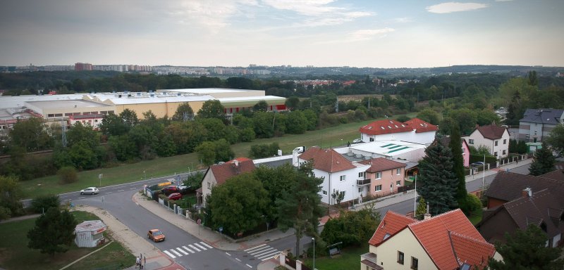 Pohled na arel Coca-Cola s pstavbou skladovac haly - rok 2019